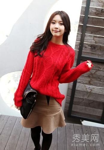 姜黄色毛衣下身怎么搭配