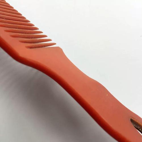 背头用什么梳子