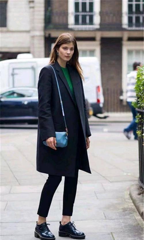 女生布洛克鞋怎么搭配