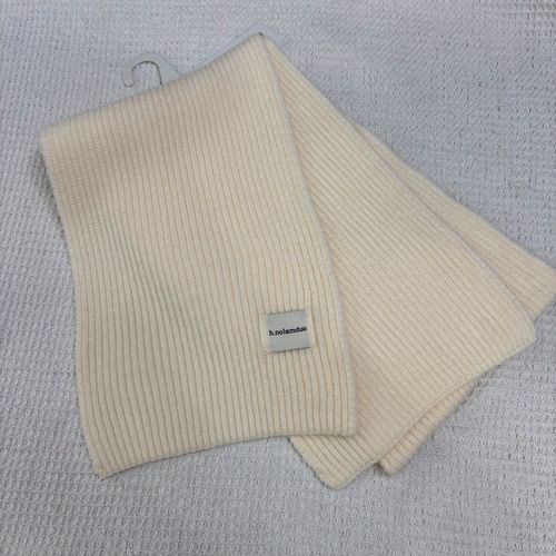 军绿色围巾怎么搭配