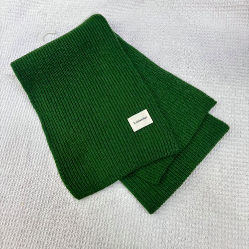 军绿色围巾怎么搭配