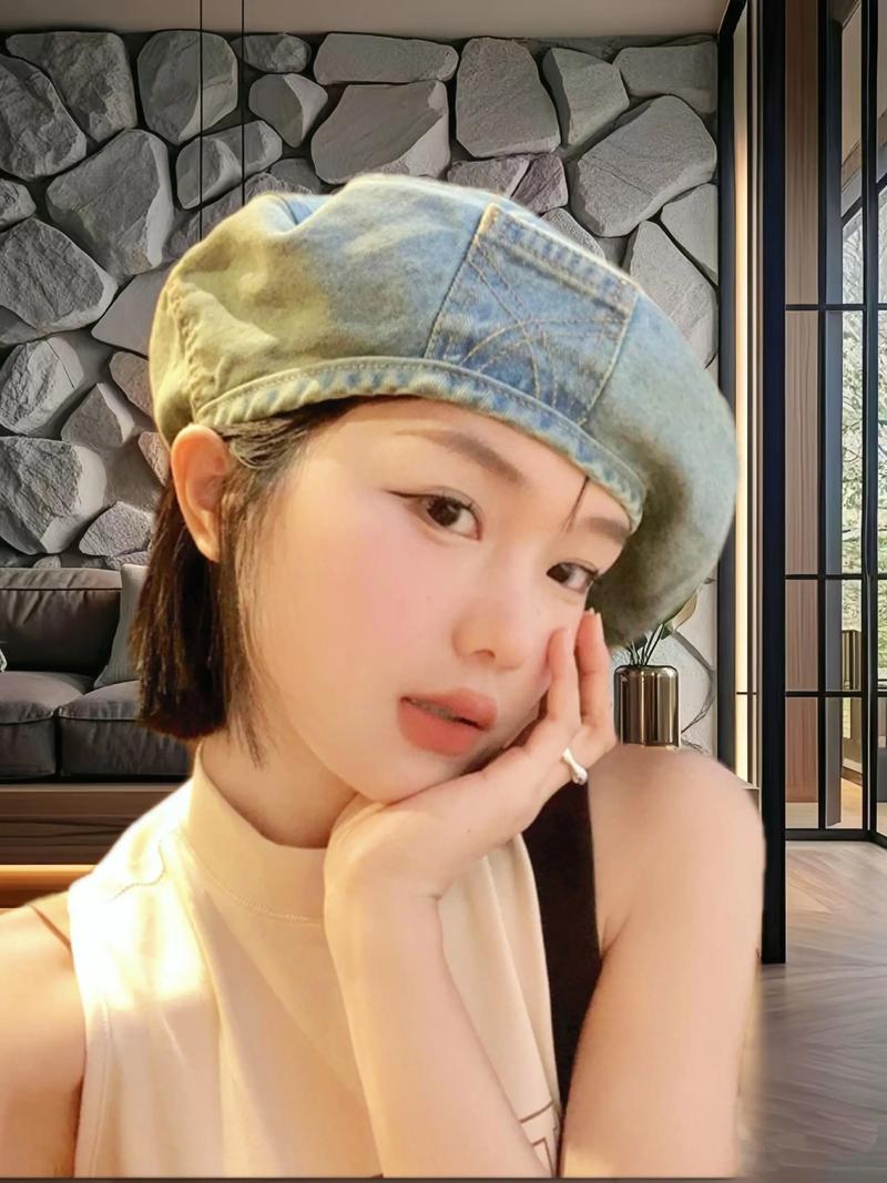 贝雷帽怎么搭配衣服