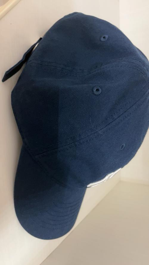 什么颜色帽子最百搭