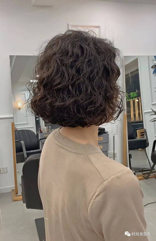 短发烫什么头发好看