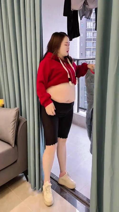 170斤美女应该怎么穿衣搭配