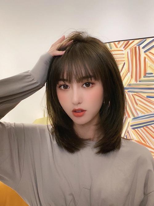 圆脸适合留什么发型