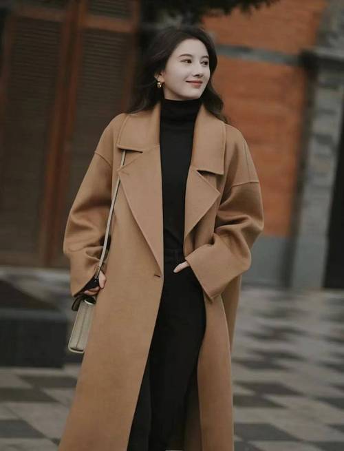 驼色开衫怎么搭配