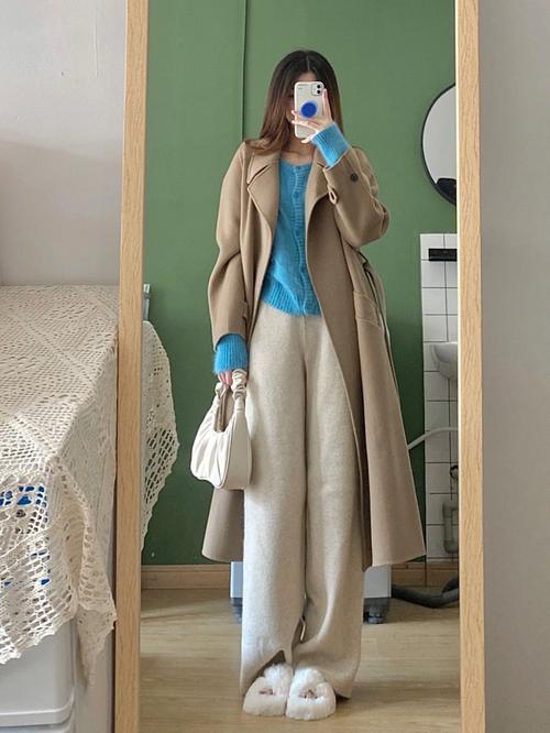 驼色开衫怎么搭配