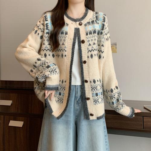 圆领开衫怎么搭配