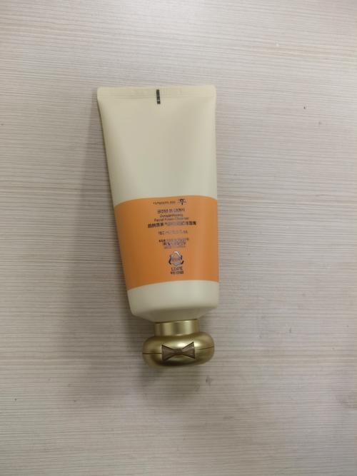 洗面奶之后用什么