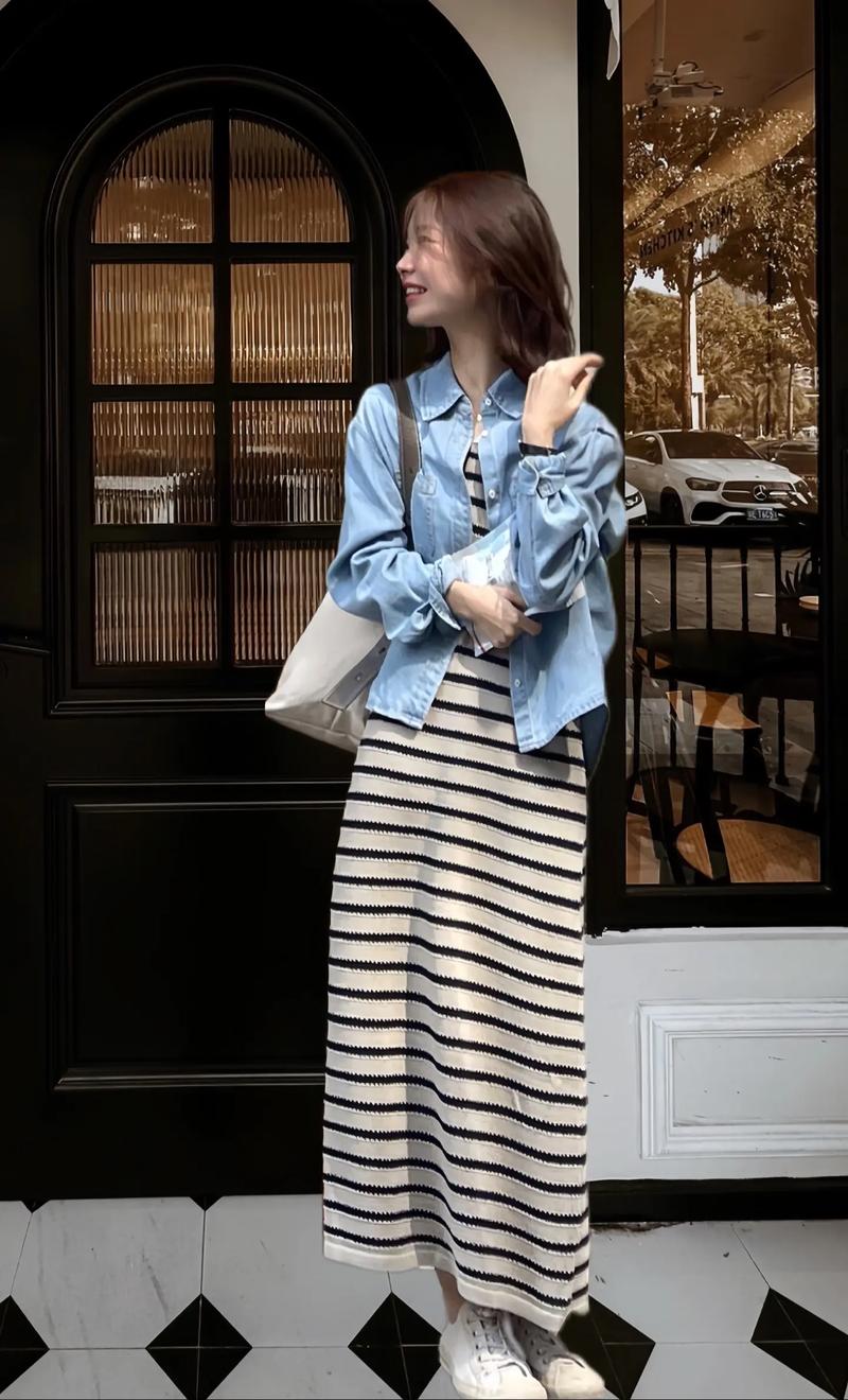 条纹服装怎么搭配图片