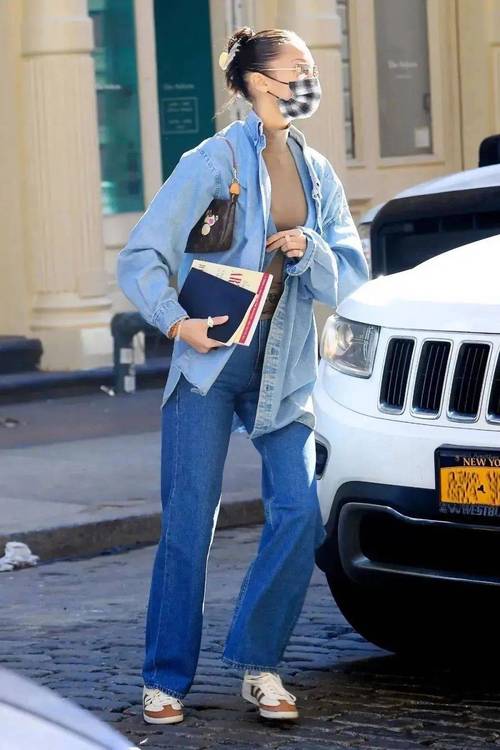 牛仔衬衫秋冬怎么搭配