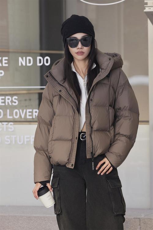 宽松棉服怎么搭配图片