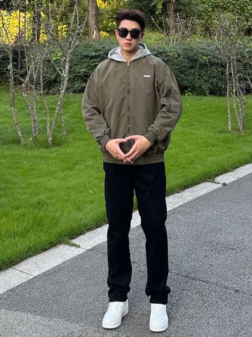 军绿外套鞋子怎么搭配什么裤子好看图片