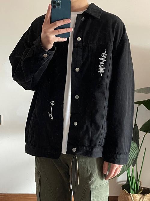 军绿外套鞋子怎么搭配什么裤子好看