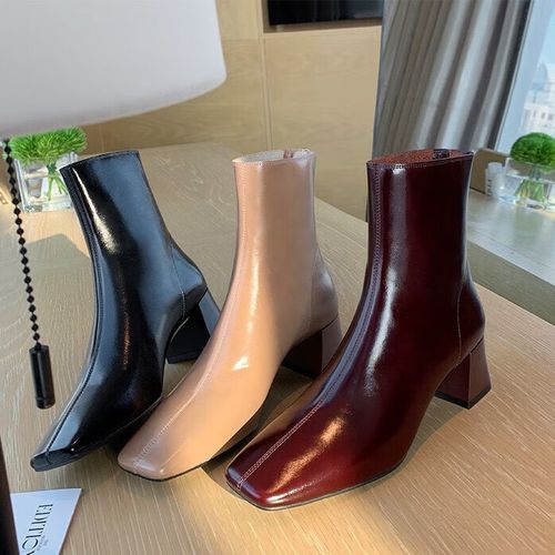 酒红高跟短靴怎么搭配什么裤子好看