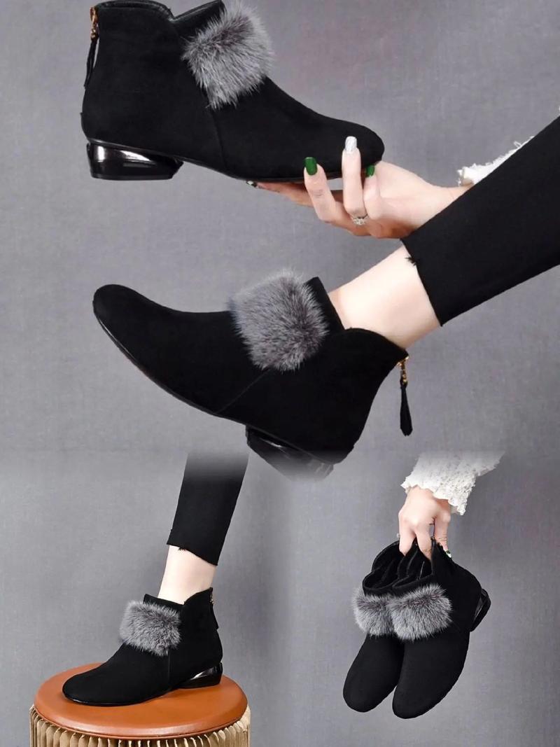 有毛毛的短靴怎么搭配