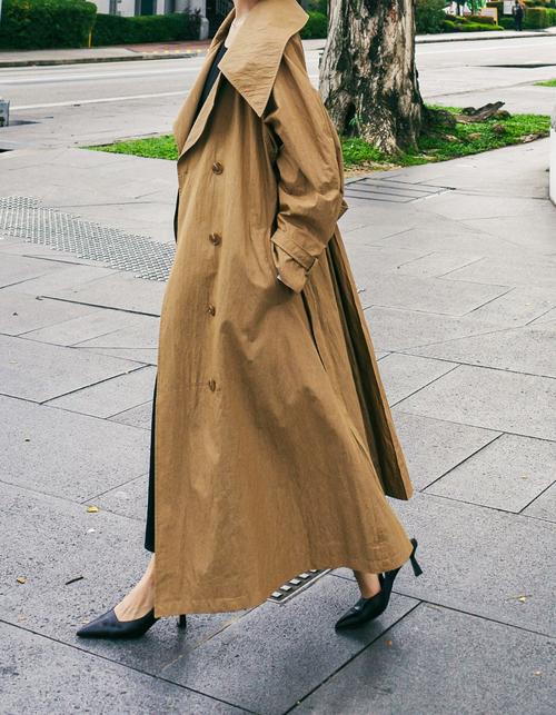 休闲军色风衣怎么搭配图片