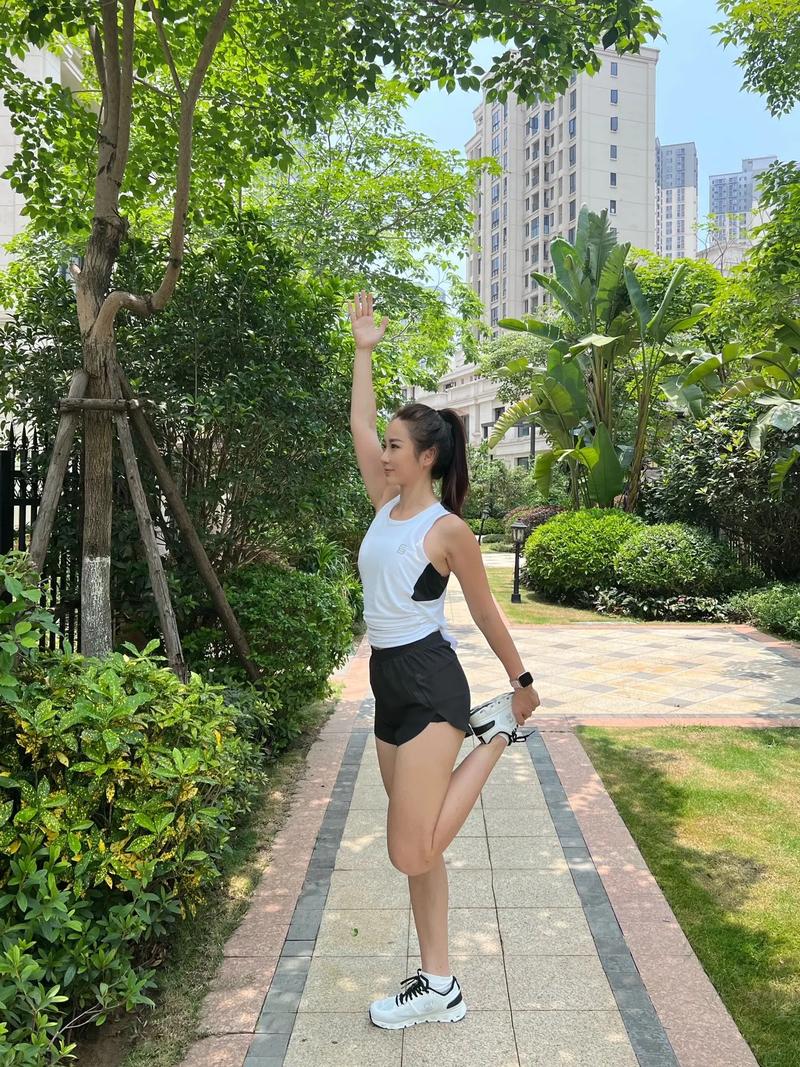 跑步减肥穿什么好