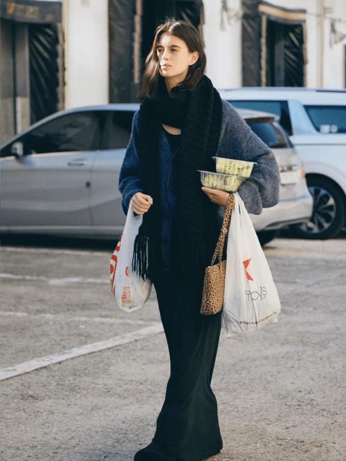 冬天长毛衣怎么搭配图