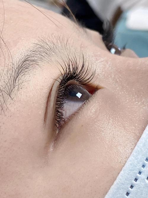 什么是嫁接睫毛