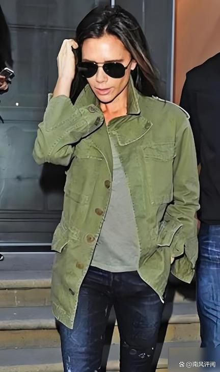 军绿色外套要怎么搭配