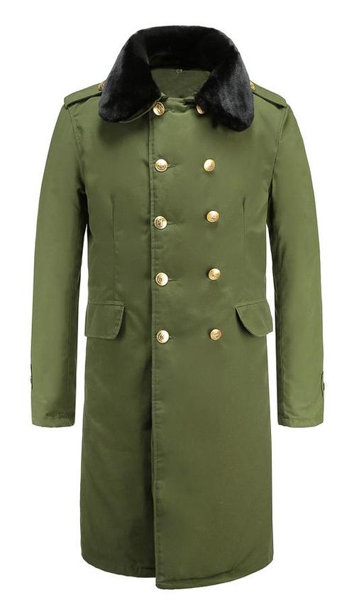 军绿色风衣怎么搭配打底衫