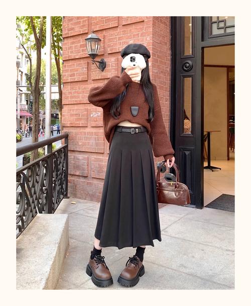 长款宽松长裙怎么搭配外套