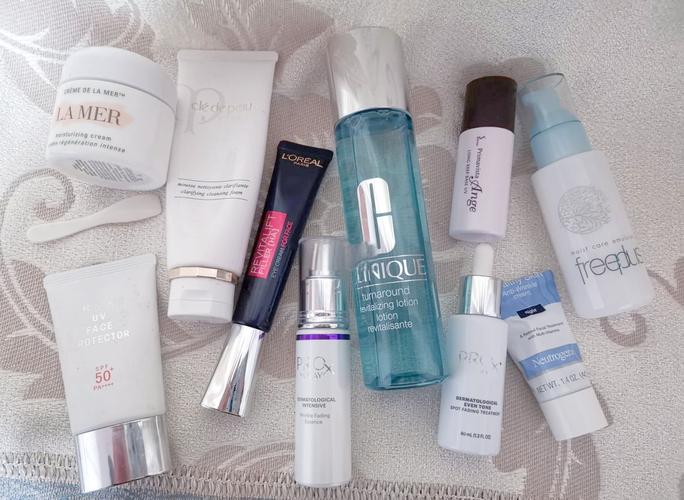 混合性偏油皮肤适合的护肤品