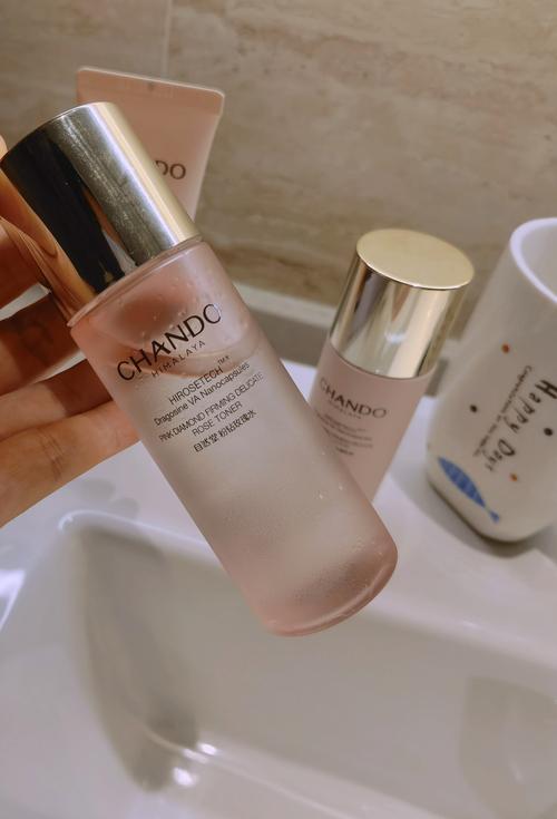 打粉底后用什么洗面奶