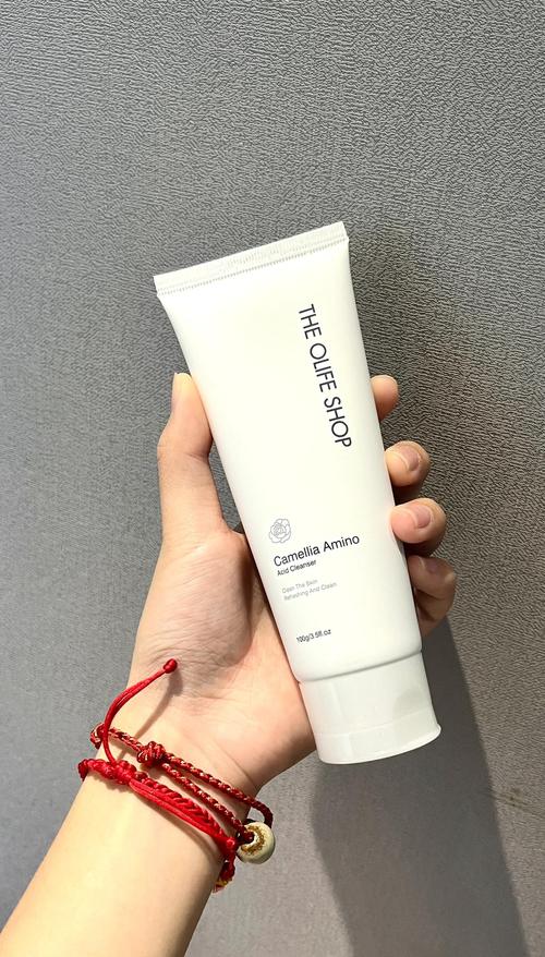 平价收缩毛孔的洗面奶