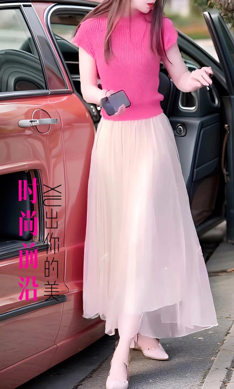 白色和玫红色搭配效果怎么样