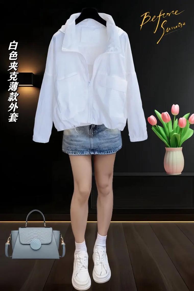 白色薄外套怎么搭配