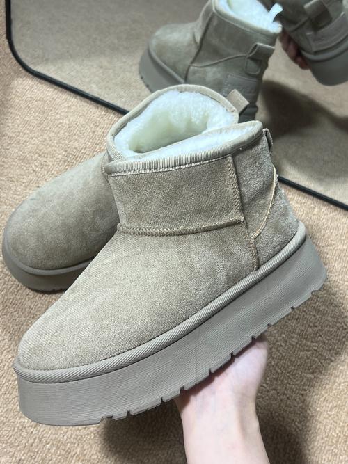 卡其灰是什么颜色