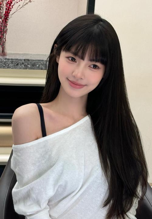 瓜子脸适合什么发