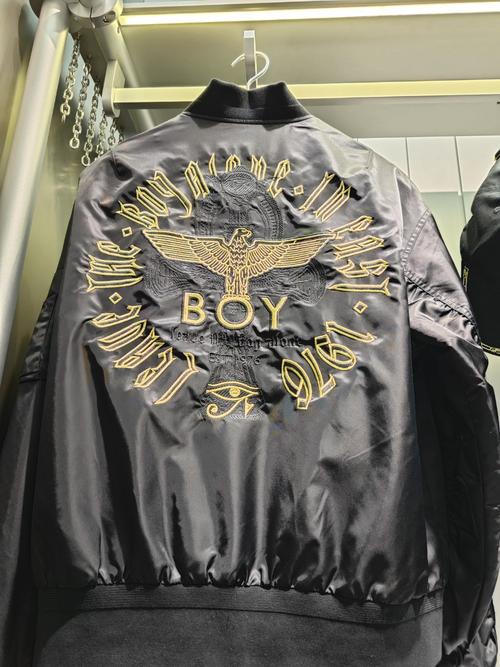 怎么搭配boy london