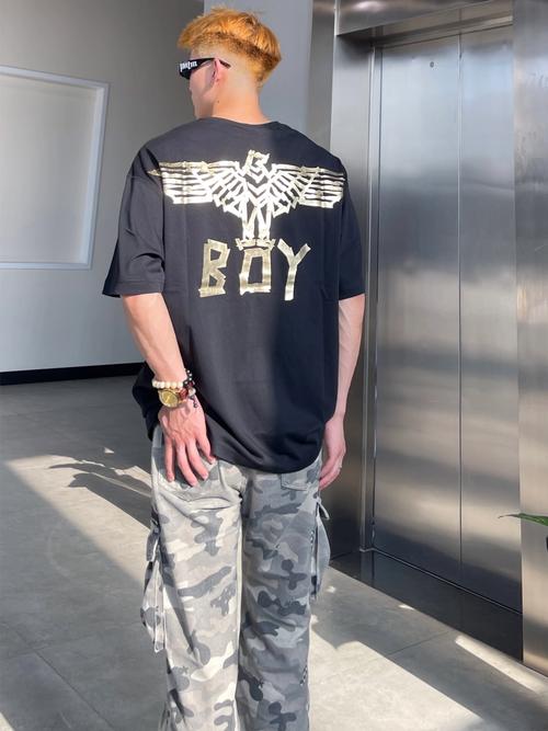 怎么搭配boy london