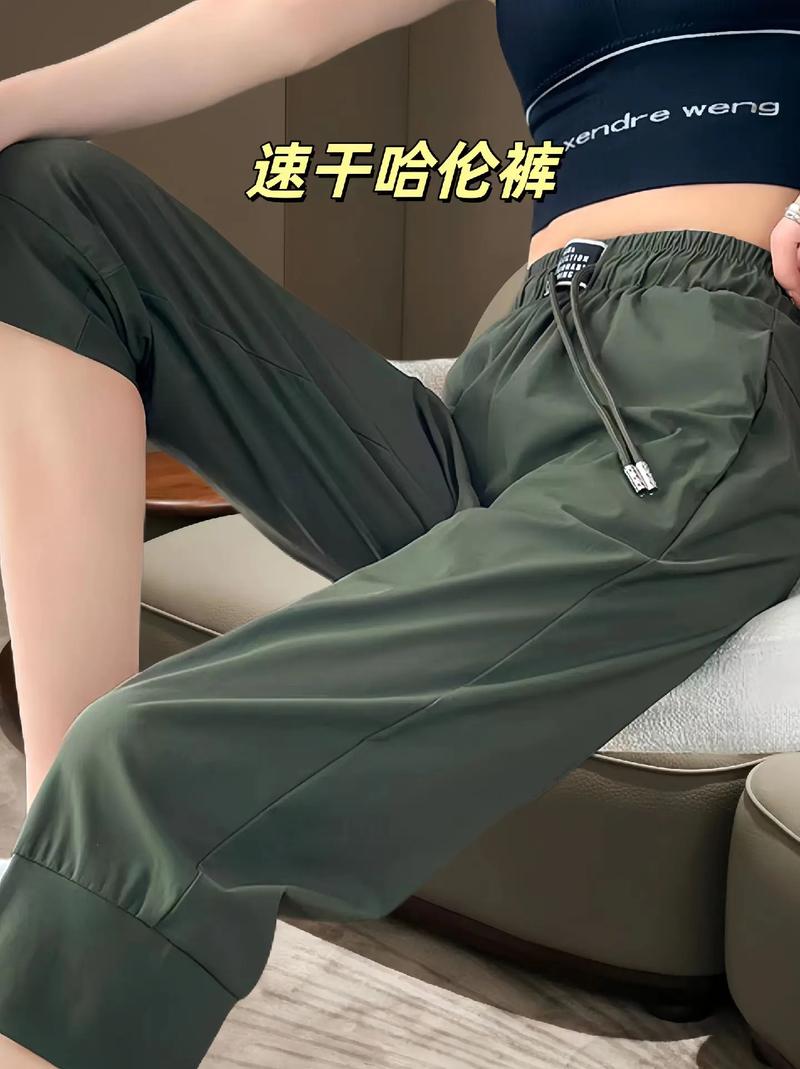 运动七分短裤怎么搭配图片欣赏