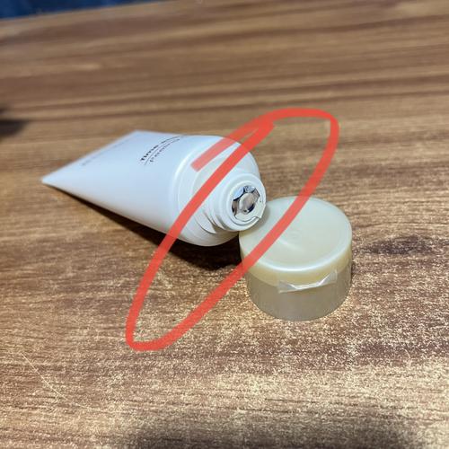 呼吸洗面奶冬天冻住了