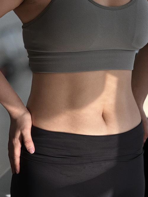 马甲线是什么样的