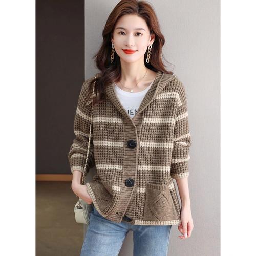 女条纹秋季外套怎么搭配图片大全