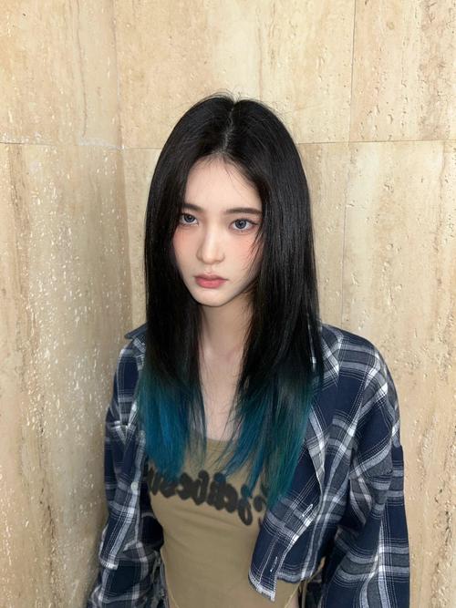 发尾染什么颜色好看