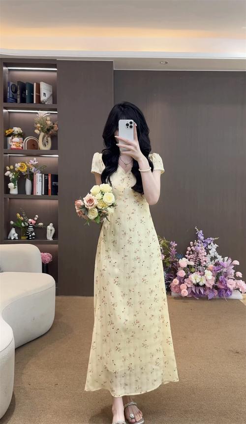 今年流行什么连衣裙