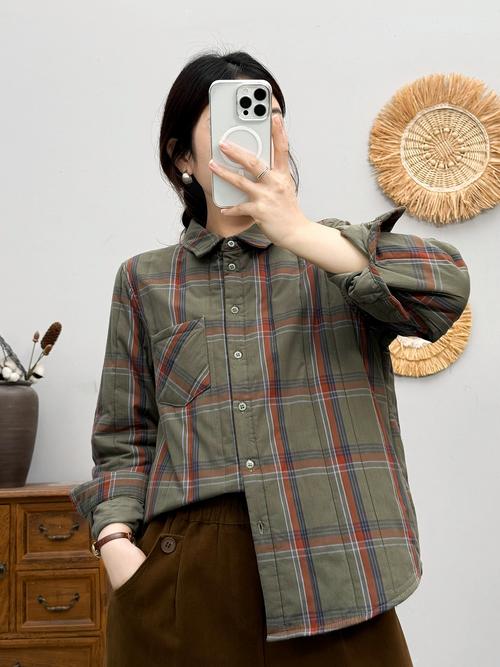 女棉衬衫中长款外套怎么搭配什么裤子好看吗