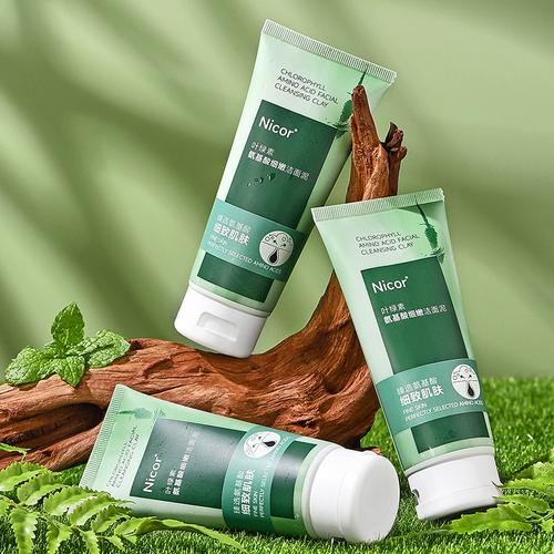 屈臣氏学生平价洗面奶