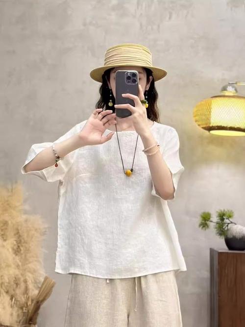 女加长短袖怎么搭配什么外套