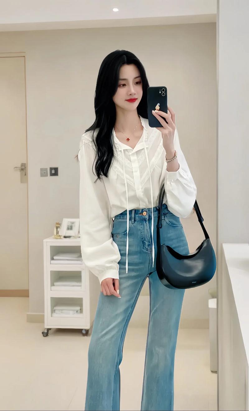 牛仔白衬衫怎么搭配外套好看