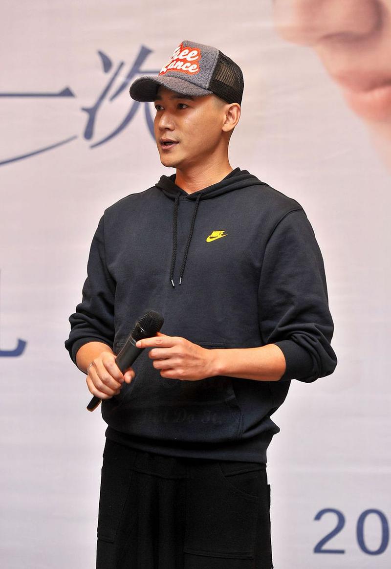 光头戴什么帽子好看