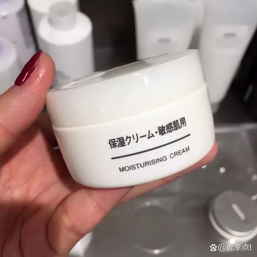 敏感油性皮肤用什么护肤品