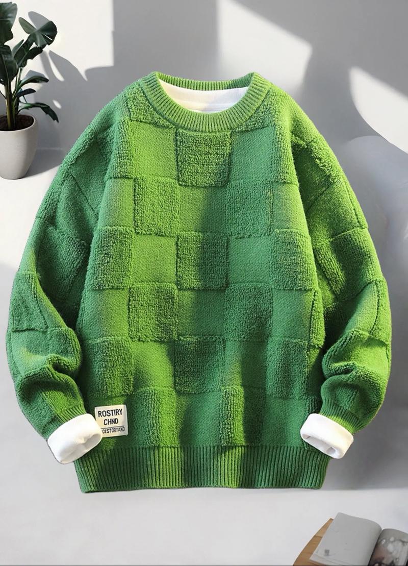 男生穿绿色毛衣怎么搭配